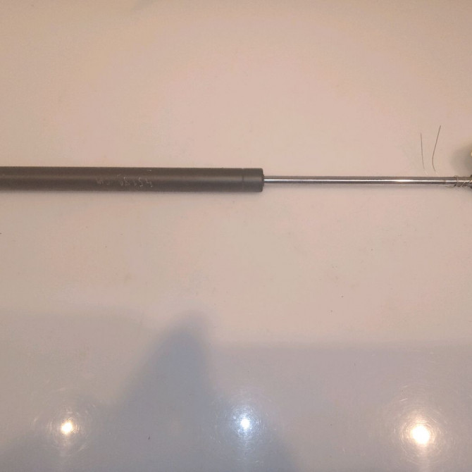 Verin droit hayon occasion RENAULT TWINGO I Phase 2 08-1998->08-2000 1.2i 60ch 1