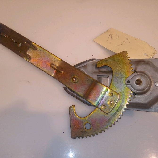 Mecanisme leve-glace arrière gauche occasion FORD FIESTA IV Phase 1 09-1995->09-1999 1.3i 1091052 2