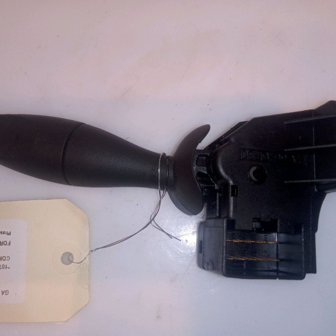 Commande essuie glace occasion FORD FIESTA V Phase 1 09-2002->10-2005 1.4i 1140522 2