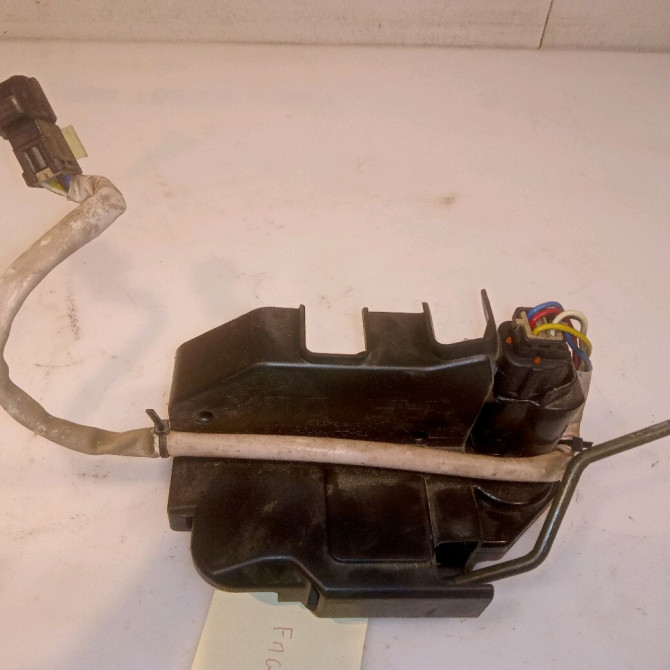 Serrure porte arg occasion HYUNDAI GETZ Phase 1 09-2002->11-2005 1.1i 814101C020 2