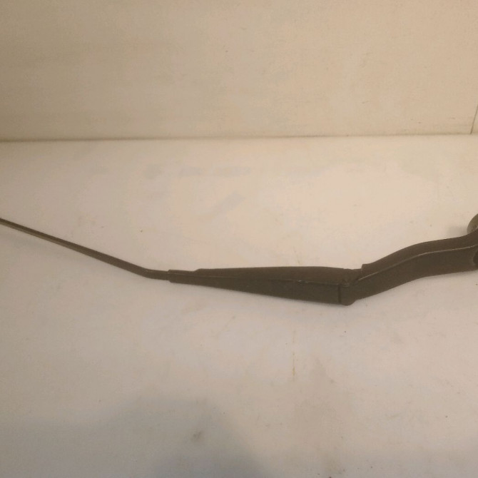 Bras essuie-glace avant gauche occasion RENAULT SCENIC IV Phase 1 04-1995->04-1999 1.6 DCI 130ch 288811567R 2