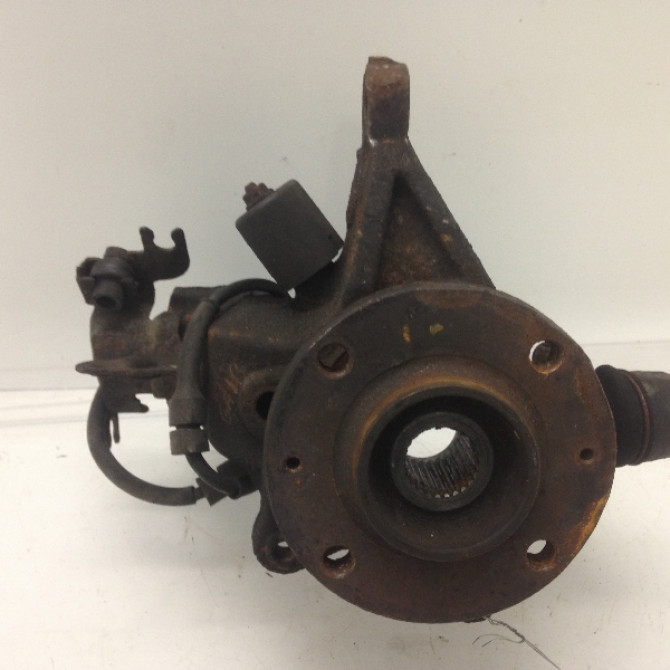 Moyeu avg occasion PEUGEOT 306 Phase 1 09-1994->03-1997 335016 1