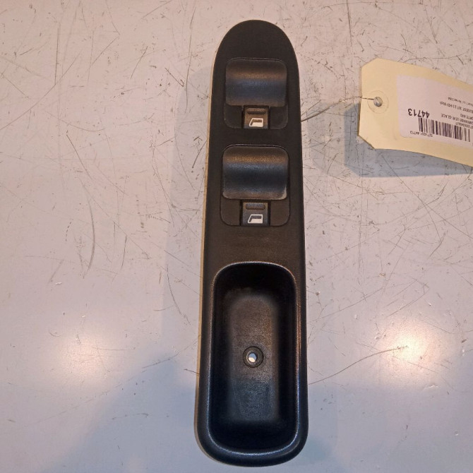 Commande lève-glace porte avant gauche occasion PEUGEOT 307 Phase 1 04-2001->06-2005 2.0 HDI 90ch 1