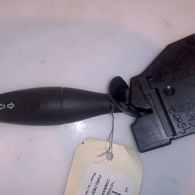 Commande clignotant occasion FORD FIESTA V Phase 1 09-2002->10-2005 1.4i 1322380 1