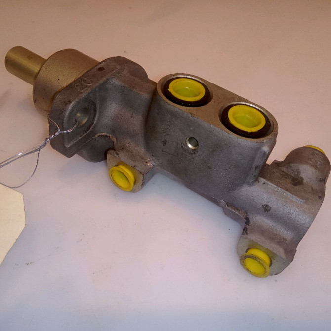 Maitre cylindre occasion PEUGEOT 206 Phase 1 09-1998->03-2009 1.1i 4601F8 2