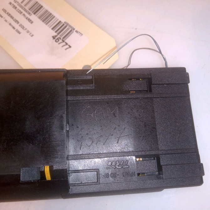 Interrupteur commande de phares occasion VOLKSWAGEN GOLF IV GOLF IV Phase 1 1998-01-01->2005-06-30 1.9 TDI 100ch 1C094153120H 4