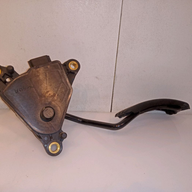 Potentiometre accelerateur occasion RENAULT SCENIC II Phase 1 03-2004->09-2006 1.5 DCI 100ch 2