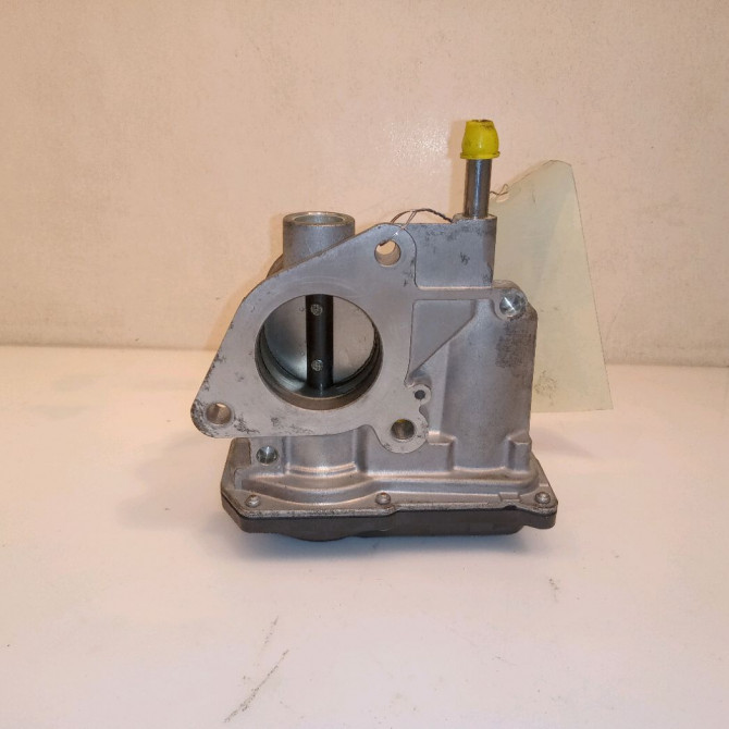 Boitier papillon occasion PEUGEOT 108 Phase 1 06-2014->... 1.0 VVTI 68ch 1611551380 2