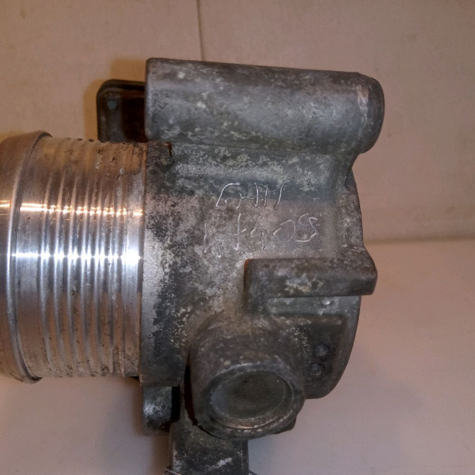 Boitier papillon occasion VOLKSWAGEN TOURAN II 3