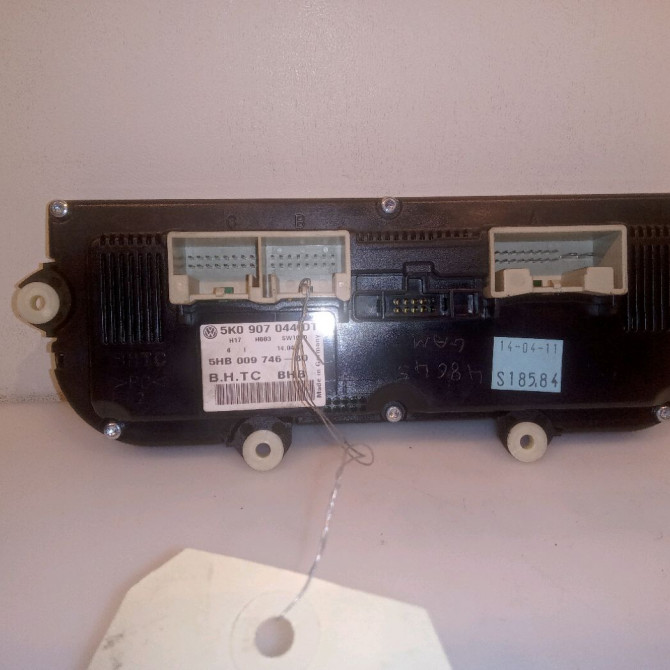 Commande de chauffage occasion VOLKSWAGEN GOLF VI Phase 1 10-2008->04-2013 2.0 TDI 140ch 5K0907044GNZJU 2