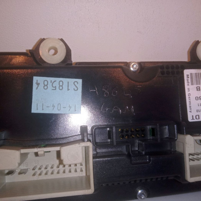 Commande de chauffage occasion VOLKSWAGEN GOLF VI Phase 1 10-2008->04-2013 2.0 TDI 140ch 5K0907044GNZJU 3