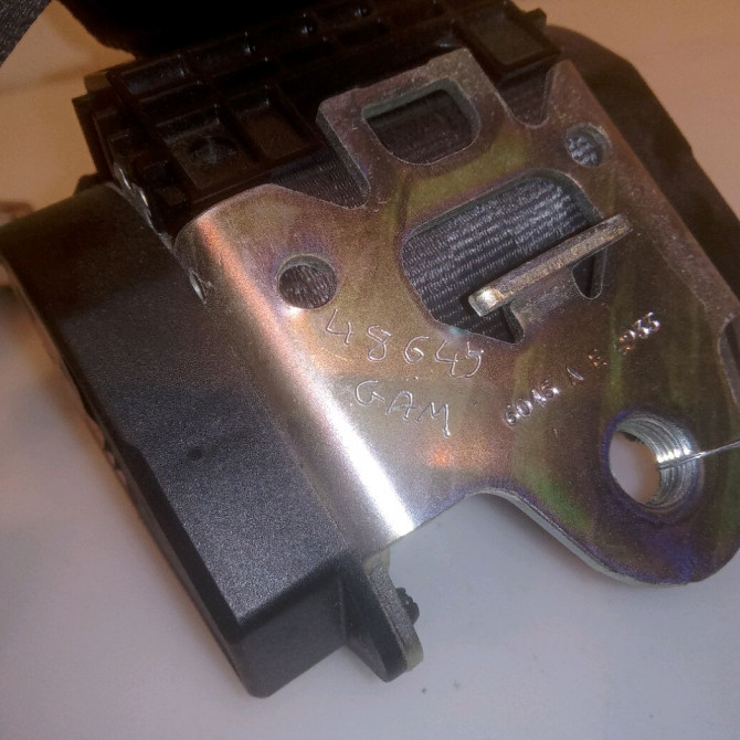 Ceinture arrière gauche occasion VOLKSWAGEN GOLF VI Phase 1 10-2008->04-2013 2.0 TDI 140ch 1K6857805AARAA 3