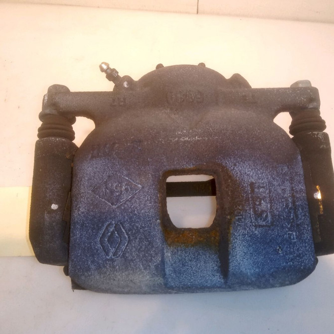 Etrier de frein avant droit occasion RENAULT SCENIC IV Phase 1 04-1995->04-1999 1.6 DCI 130ch 410011159R 2