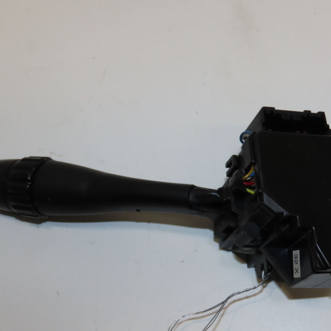 Commande essuie glace occasion MITSUBISHI SPACE STAR II Phase 1 10-1998->03-2006 1.3i 85ch MR362473 2