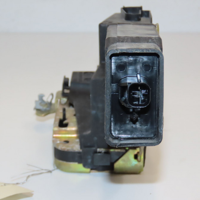 Serrure porte ard occasion MITSUBISHI SPACE STAR II Phase 1 10-1998->03-2006 1.3i 85ch MR914402 3