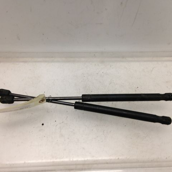 Verin d capot occasion AUDI A8 I Phase 1 09-1994->02-1999 4E0823359D 1