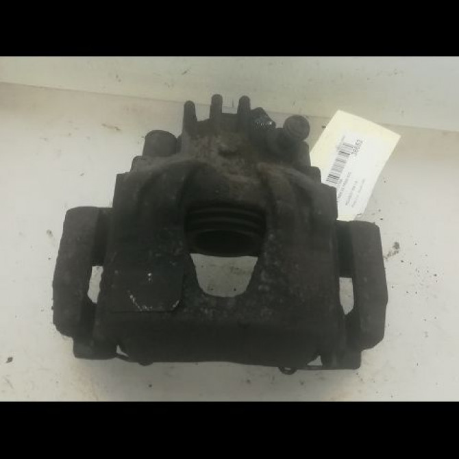 Etrier de frein avant gauche occasion PEUGEOT 306 Phase 2 04-1997->03-2002 1.6i 441059 1