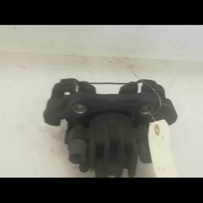 Etrier de frein avant droit occasion PEUGEOT 306 Phase 2 04-1997->03-2002 1.6i 441060 2