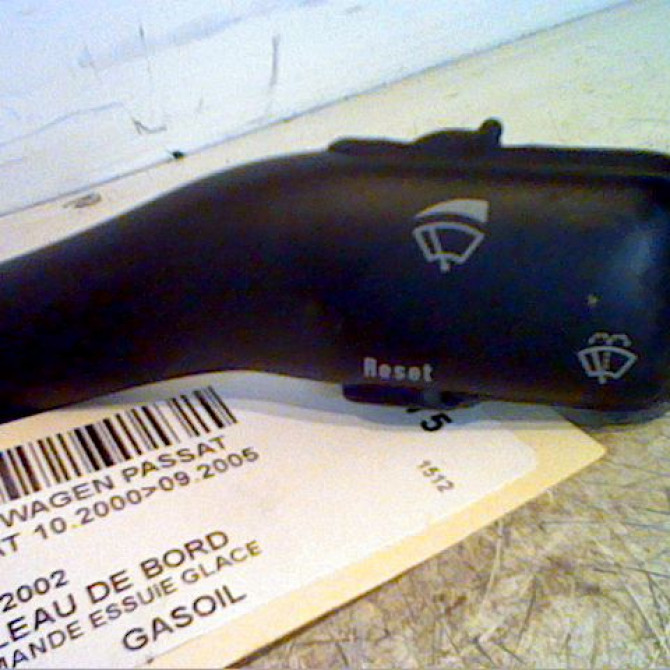 Commande essuie glace occasion VOLKSWAGEN PASSAT IV Phase 2 10-2000->03-2005 2.5 TDI V6 150ch 4B0953503G01C 2