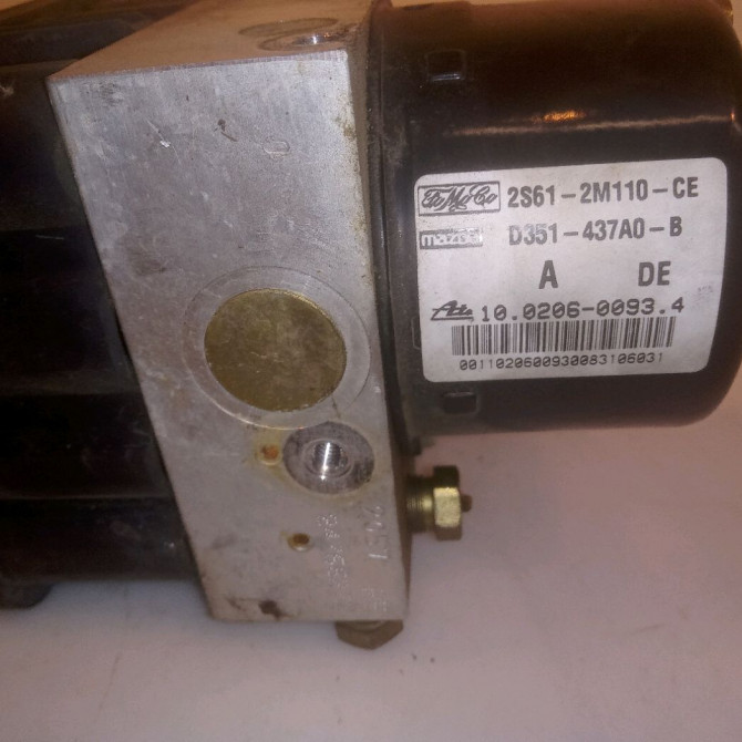 Unité hydraulique ABS occasion FORD FIESTA V Phase 1 09-2002->10-2005 1.4i 1146149 3