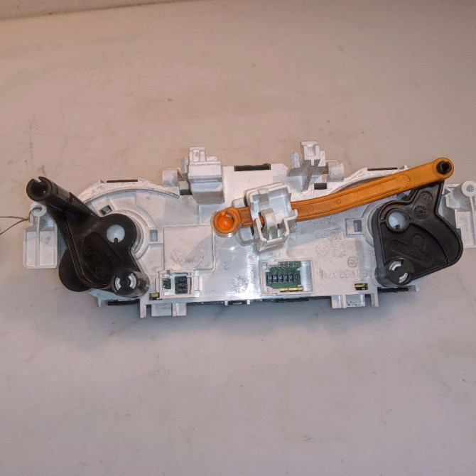 Commande de chauffage occasion PEUGEOT 208 208 Phase 1 2012-03-01->2015-09-30 1.4 HDI 68ch 9819611580 2