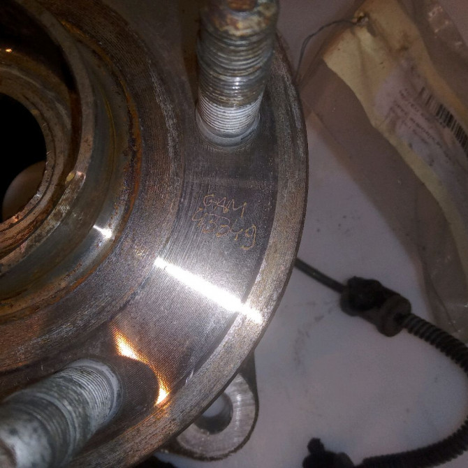 Moyeu avd occasion OPEL INSIGNIA Phase 1 01-2009->03-2013 13507374 4