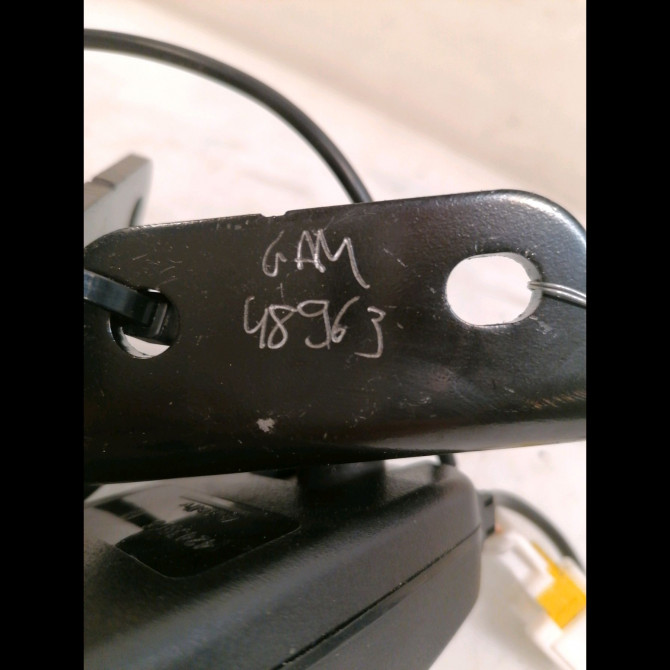 Ancrage ceinture arrière gauche occasion PEUGEOT RCZ 8976A1 2