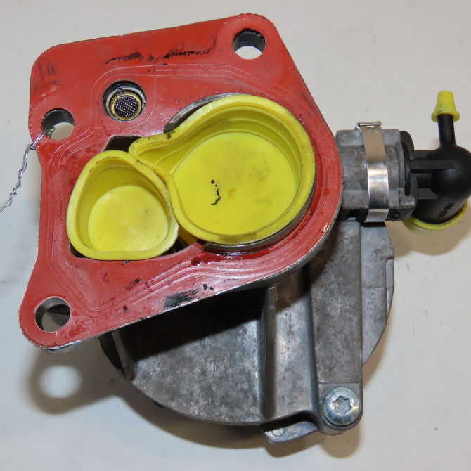 Pompe a vide occasion RENAULT SCENIC II Phase 2 09-2006->04-2009 1.9 DCI 130ch 2