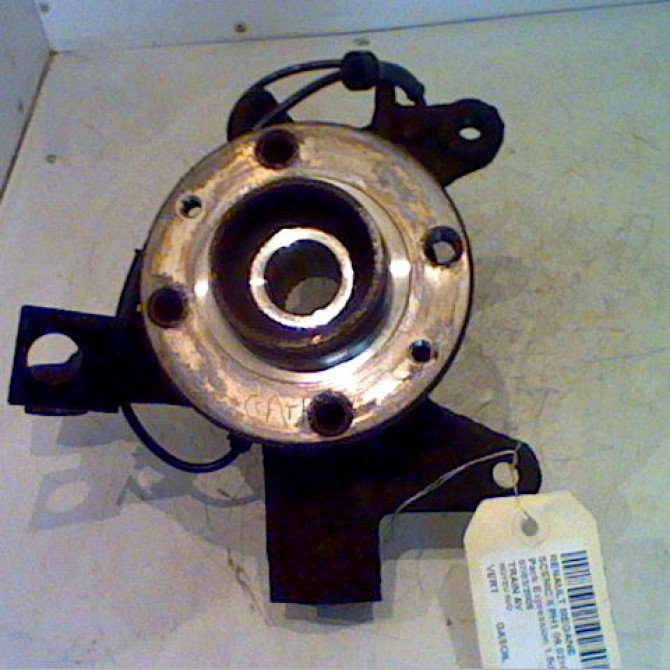 Moyeu avd occasion RENAULT SCENIC II Phase 1 03-2004->09-2006 1.5 DCI 80ch 7701210111 1