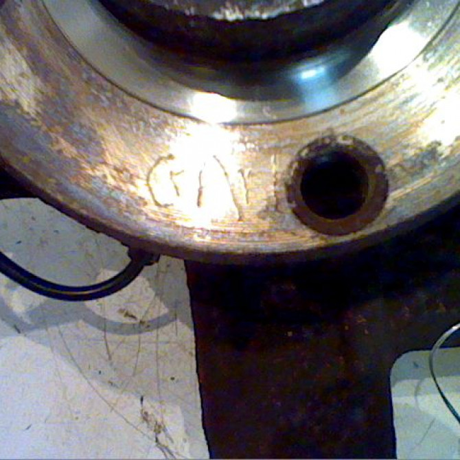 Moyeu avd occasion RENAULT SCENIC II Phase 1 03-2004->09-2006 1.5 DCI 80ch 7701210111 2