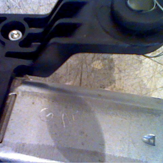 Moteur essuie-glace arrière occasion OPEL CORSA IV Phase 2 01-2011->03-2015 13163029 3