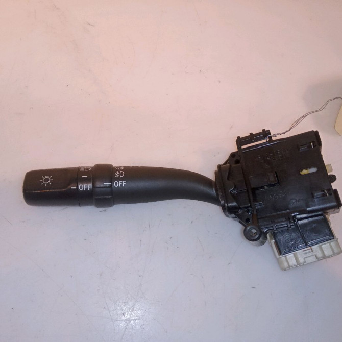 Commande clignotant occasion TOYOTA AVENSIS II phase 1 05-2003->08-2006 115 D-4D 8414005110 1