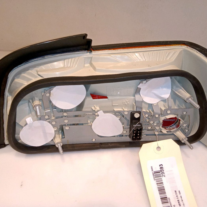 Feu arrière gauche occasion B.M.W. SERIE 3 III Phase 1 01-1991->04-1998 318i 2
