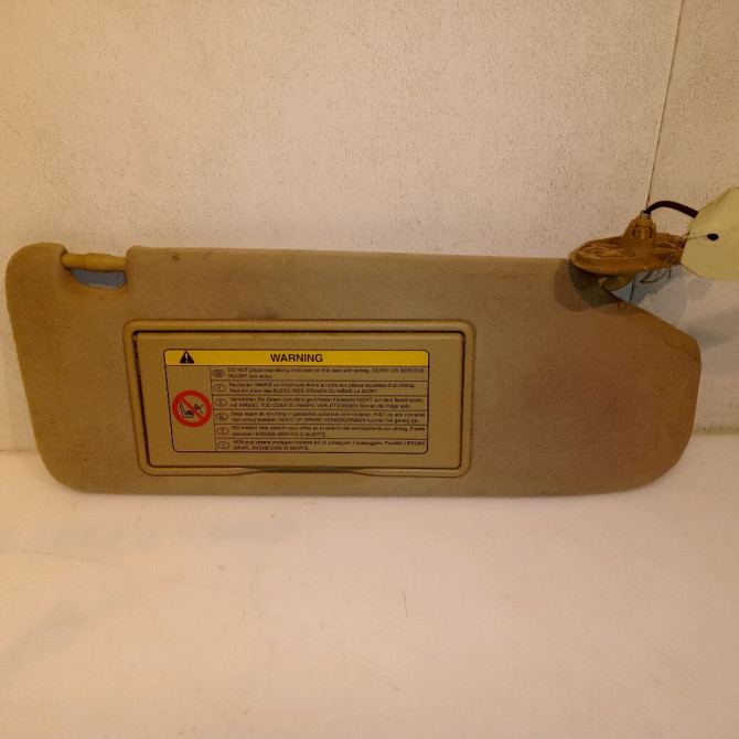 Pare-soleil droit occasion TOYOTA AVENSIS II phase 1 05-2003->08-2006 115 D-4D 7431005161B1 1