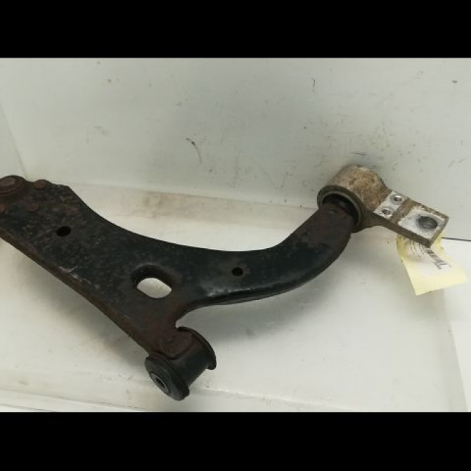 Triangle inf avg occasion FORD FIESTA V Phase 2 10-2005->10-2008 1.3i 1436170 2