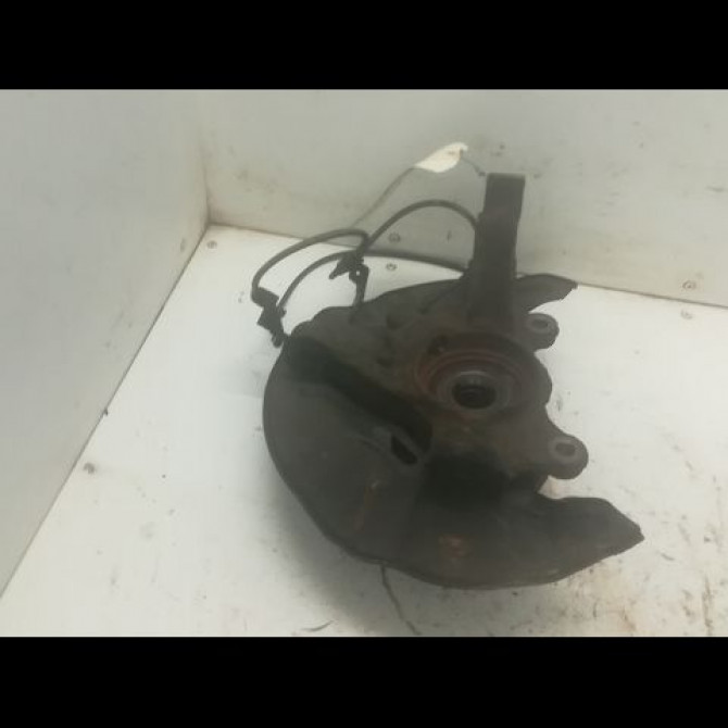 Moyeu avg occasion TOYOTA AVENSIS I Phase 2 09-2000->05-2003 2.0 D-4D 9008036087 2