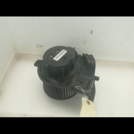 Ventilateur de chauffage occasion RENAULT CLIO II Phase 2 06-2001->07-2006 1.6 16v 7701051271