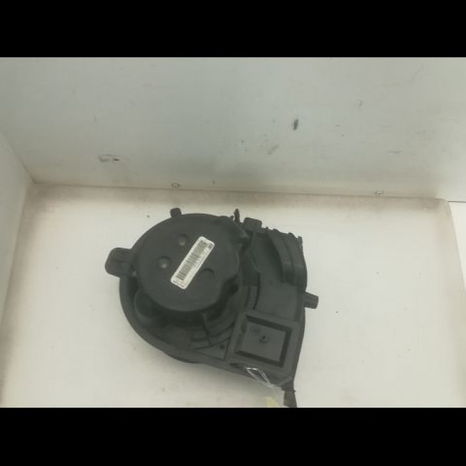 Ventilateur de chauffage occasion RENAULT CLIO II Phase 2 06-2001->07-2006 1.6 16v 7701051271 2