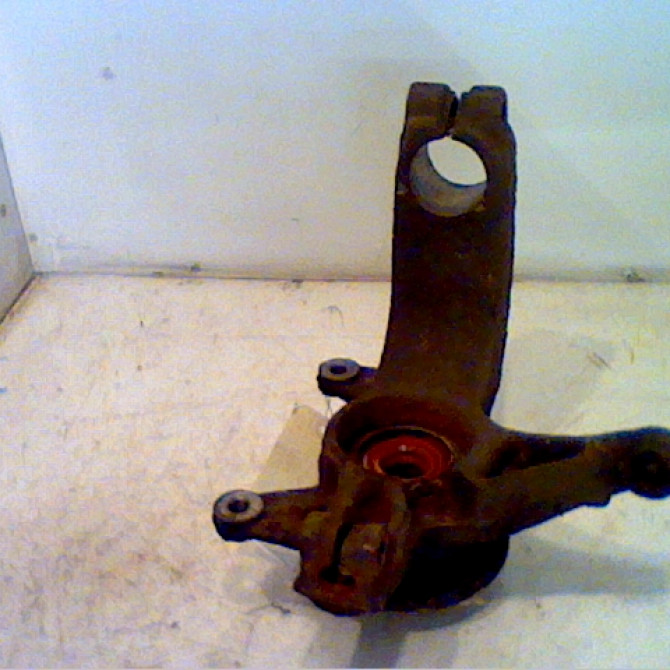 Moyeu avd occasion RENAULT MEGANE II Phase 1 09-2003->12-2005 1.5DCI 100ch 402102977R 2