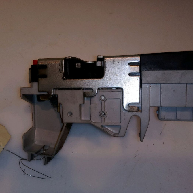 Serrure porte arg occasion PEUGEOT 307 Phase 2 SW 06-2005->07-2008 1.6HDi 16v FAP 110ch 9137E4 3