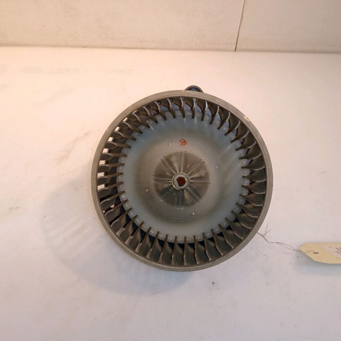 Ventilateur de chauffage occasion TOYOTA AVENSIS II phase 1 05-2003->08-2006 115 D-4D 8710302080 2