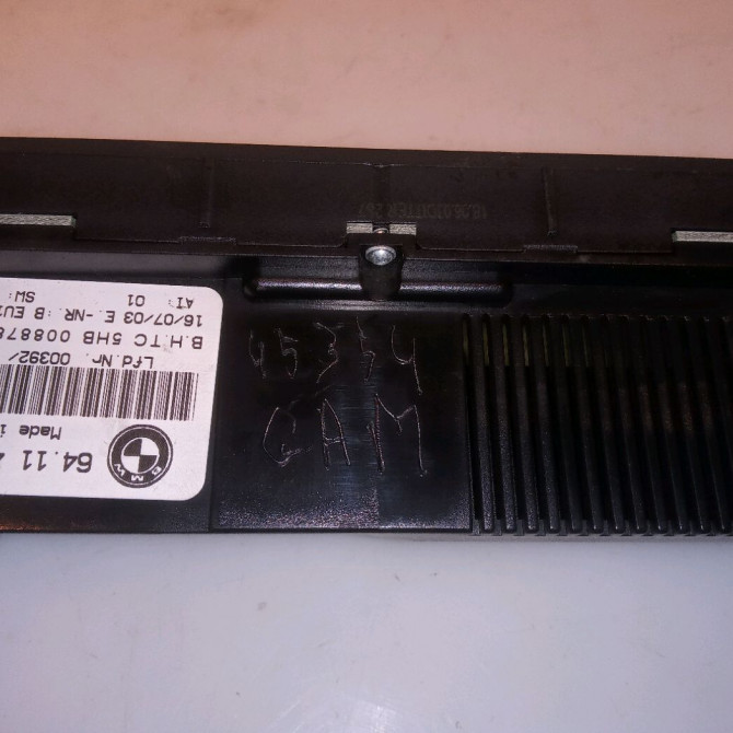 Commande de chauffage occasion B.M.W. SERIE 3 COMPACT IV Phase 2 03-2003->12-2004 320 TD 149ch 64118373981 3