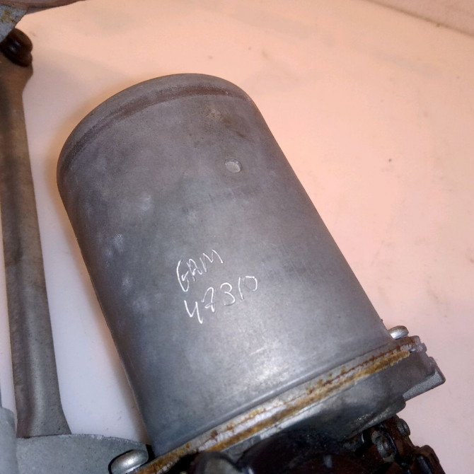 Moteur essuie-glace avant occasion TOYOTA YARIS I Phase 1 04-1999->03-2003 851100D020 3