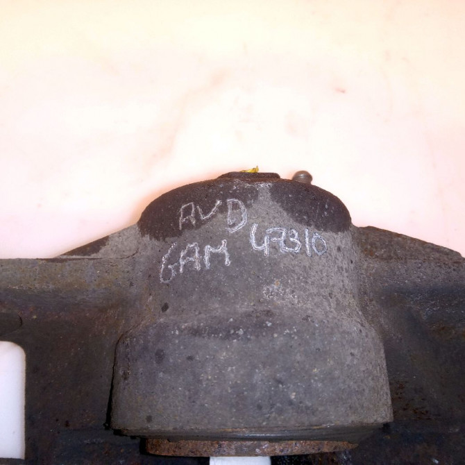 Etrier de frein avant droit occasion TOYOTA YARIS I Phase 1 04-1999->03-2003 4773009020 3