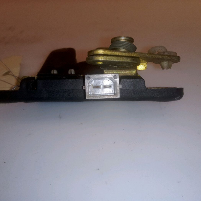 Serrure coffre arrière occasion VOLKSWAGEN PASSAT IV Phase 1 10-1996->10-2000 1.9 TDI 90ch 3B5827505M 3