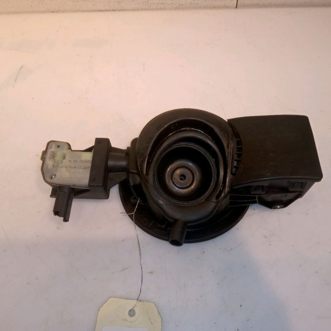 Volet de trappe carburant occasion CITROEN C4 PICASSO I Phase 1 01-2007->10-2013 1.6 HDi 16v 110ch 1517E4 2