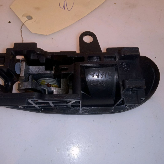 Poignee int porte ard occasion TOYOTA YARIS I Phase 1 04-1999->03-2003 692050D030B2 2