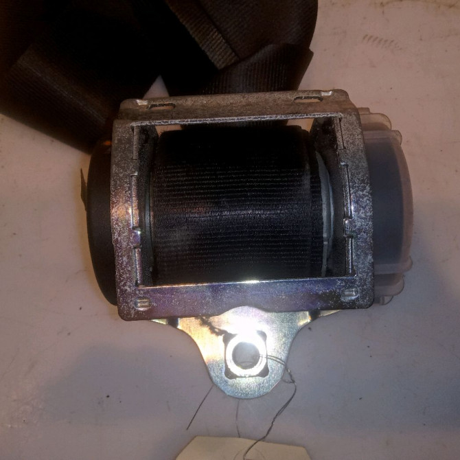 Ceinture avant droite occasion FORD FUSION Phase 2 10-2005->09-2011 1.6 TDCI 90ch 1489221 2