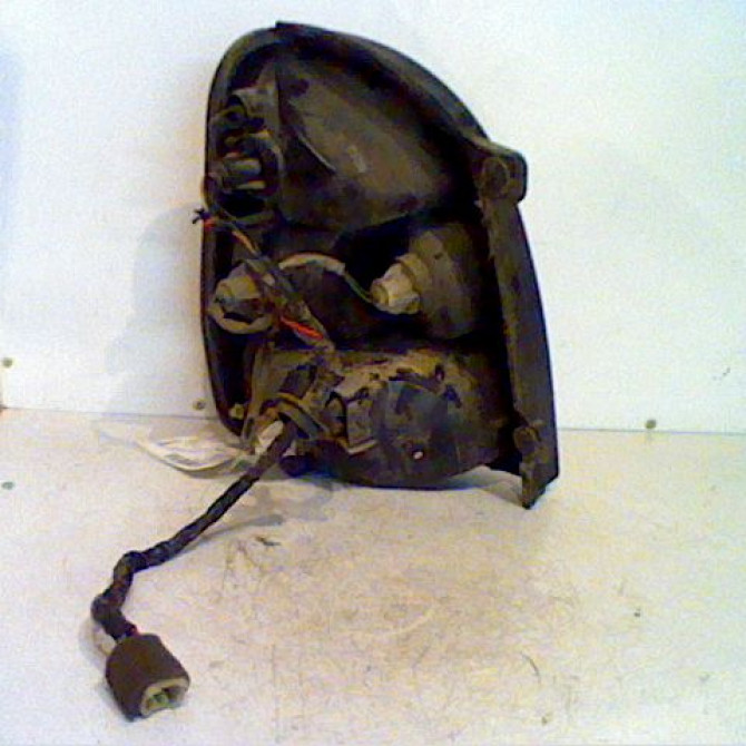 Feu arrière droit occasion KIA CARNIVAL I phase 1 07-1999->06-2006 0K54E51150 2