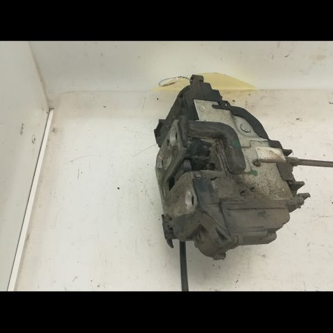 Serrure porte avd occasion RENAULT CLIO III Phase 1 09-2005->03-2009 1.5 DCI 70ch 8200300127 2